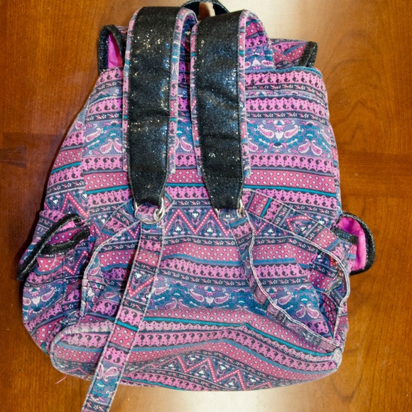 Candies backpack lots of pockets! - Picture 7 of 8